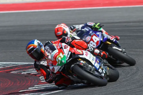 Podio per James Ellison