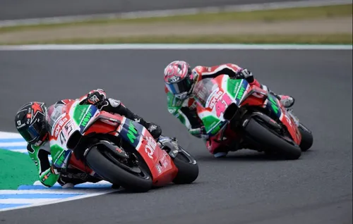 cover aprilia 3 e1540021228724