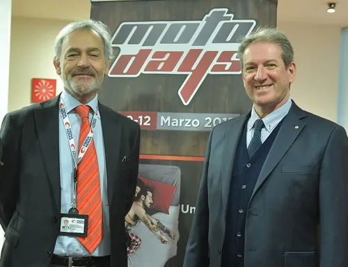 Alex Lowes all'attacco di Shane Byrne