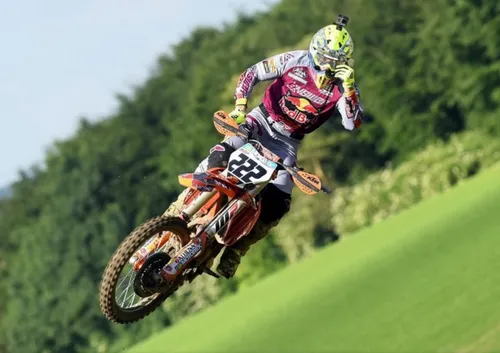 Stefano Manzi (29) e Luca Marini (97)