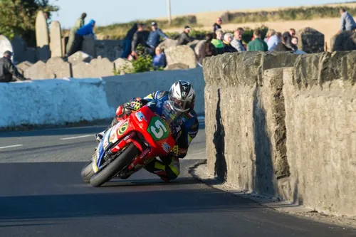 Lukas Tulovic novit&agrave; Forward Racing dei Test di Spielberg