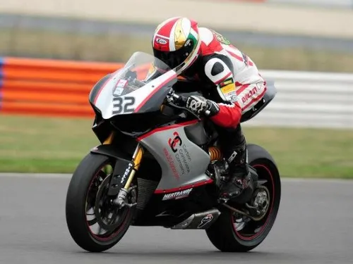 dario giuseppetti ducati 1199 panigale test