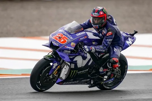 Michael van der Mark e Katsuyuki Nakasuga: compagni di equipaggio, in pista secondo copione con due distinte R1 nei Test