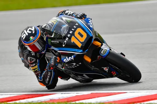 GMT94 Yamaha (con Mike Di Meglio) e Suzuki SERT (con Vincent Philippe) a stretto contatto anche nei Test...