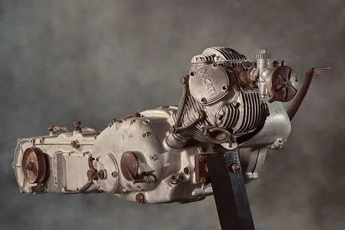 ducati 3 wheeler muletto engine