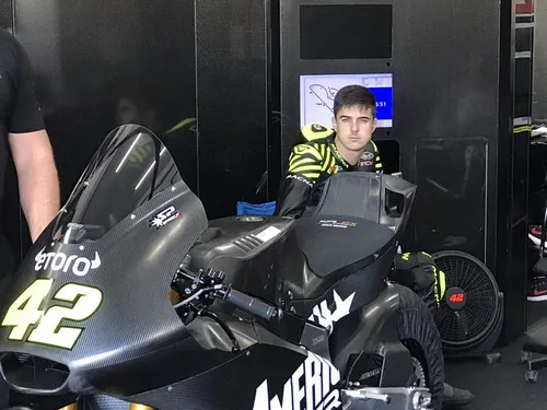 eknoqfbxyaaxln e1574691723742