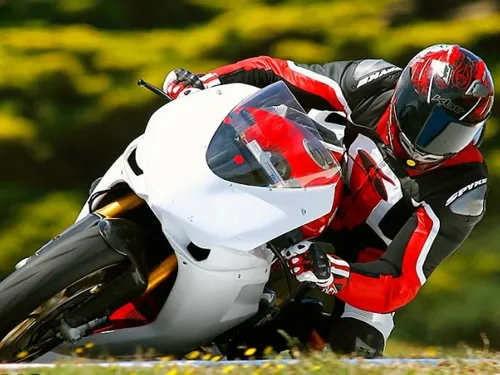 jamiestauffer ducati1198r motologic