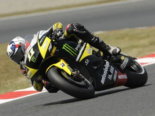 Stefano Nepa all'esordio nel CIV Moto3 con la Mahindra del 3570 Racing Team