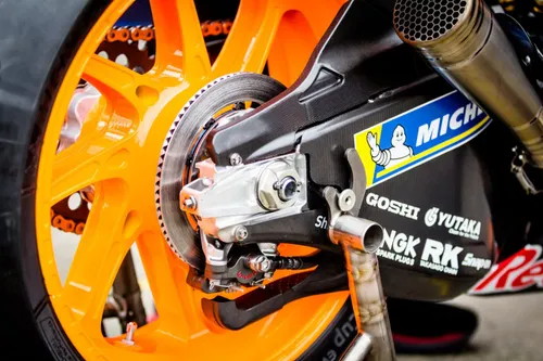 motogp honda 2019 swingarm 1536x1024