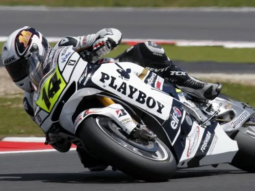 Tra Valencia e Jerez, Alex Rins &egrave; sceso in pista con una Yamaha R6