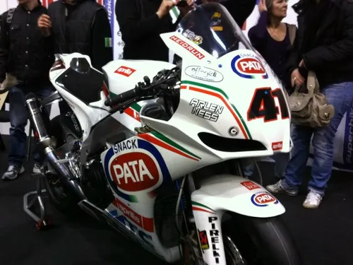 noriyuki haga aprilia rsv4 1