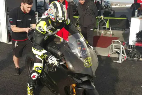 shane byrne test ducati panigale r pbm 2016