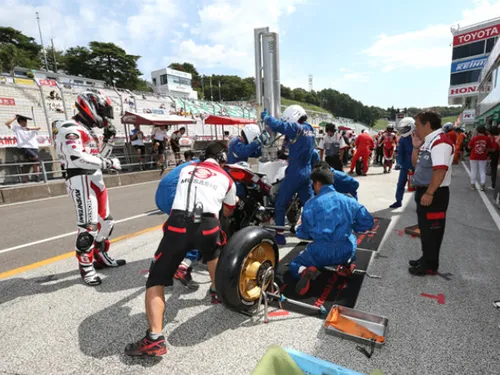 sugo 100 mile 2013 pit stop harcpro