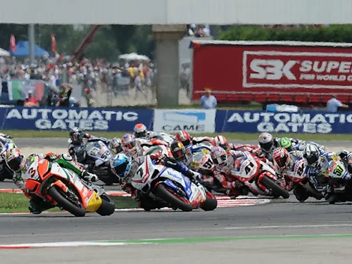 Maverick Vinales insieme a Stefan Everts