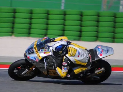 tom luthi misano 2010 motoracereports 428x320