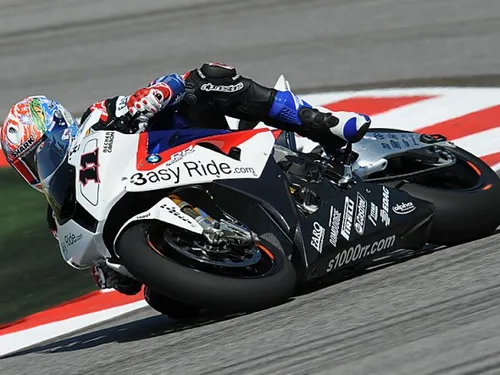 Da sinistra Giovanni Cuzari, Alessio Salucci, Luca Marini, Lorenzo Baldassarri e Cristina Chiabotto