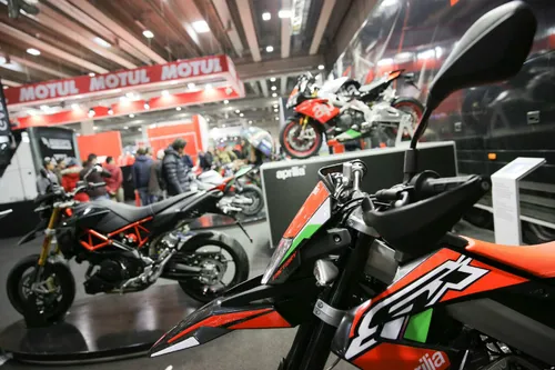 In uscita dalla prima variante con la BMW S1000RR