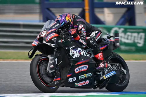 Detail of front face intakes and side outlets on Aprilia fairing