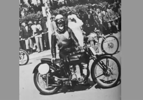 Michele Mangione, 1938