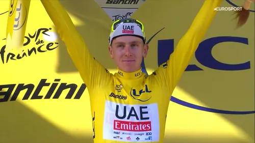 Pogacar veste a Maillot Jaune à 2ª etapa da Volta a França, tal como o fez na Volta a Itália