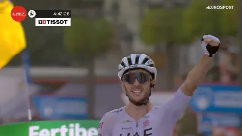 Yates queria a etapa. Entrou na fuga, atacou e foi a fundo. No final foi recompensado pelo trabalho com a vitória no dia.