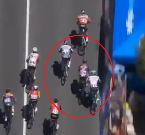 O primeiro cartão amarelo de Danny van Poppel foi recebido no Tour Down Under