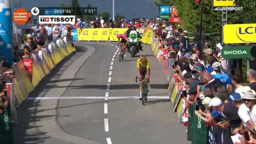 Remco Evenepoel passa a linha de meta 1:50 depois de Pogacar