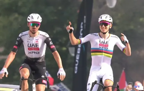 Brandon McNulty e Tadej Pogacar cruzaram a meta juntos em Montreal