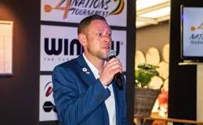 De Ruiter later became director at the Dutch Darts Association