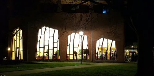 89a81810 4850 4b8b 82fb ceb78e3b163c