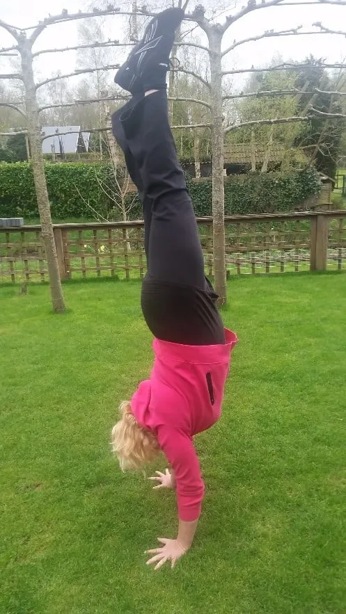 handstand e1461010265571