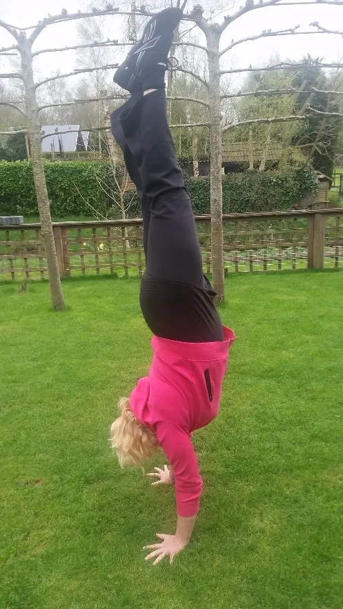 handstand e1461010265571
