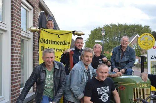 pn13082019 oldtimerdag bestuur3