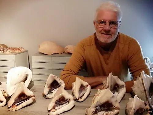 Schelpenexpert Hans Post is er ook.