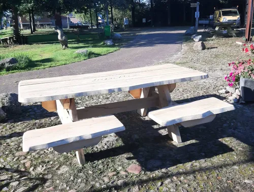 Echten nieuwe picknickbank