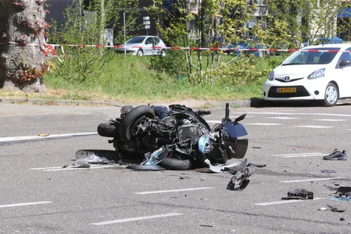 aeea3253 3200 4321 b495 e785730009fd