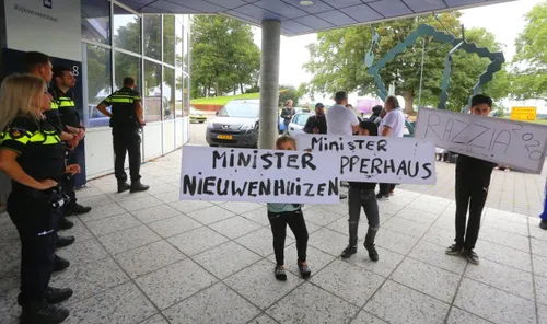demonstratie romafamilie den bosch 1