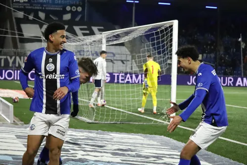 fcdb j ajax 3112 jpg