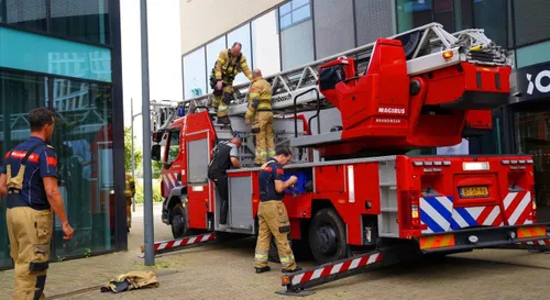 2024 08 20 meesters multi media fotos glazenwasser vast op grote hoogte magistratenlaan den bosch7