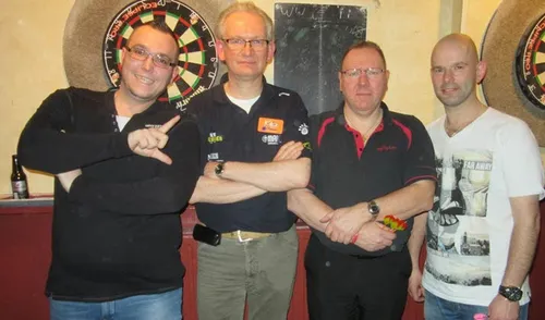 darts08032