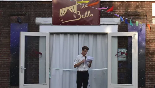 Dennis van Gemert tijdens zijn openingsspeech