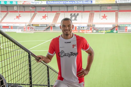 persbericht fc emmen legt jeredy hilterman vast