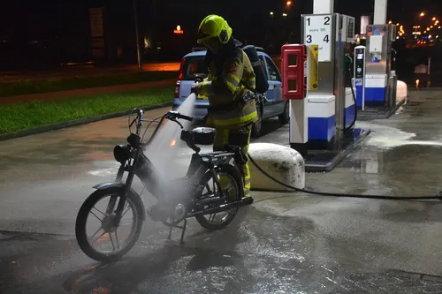 cf15b430 3e8a 4525 9011 e60d3863e101