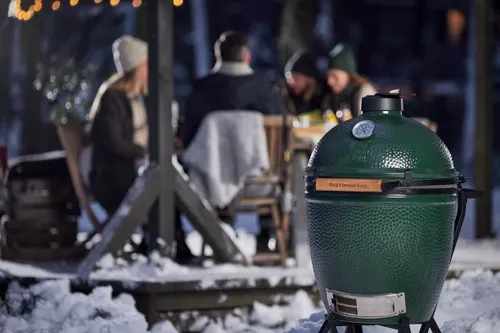 big green egg large lifestyle winter