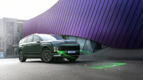 01 hyundai maakt wegen al rijdend schoon met revolutionair reinigingssysteem road cleanup