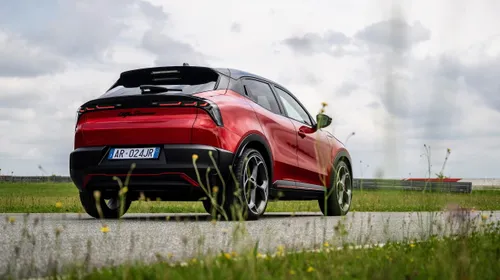 Alfa-Romeo-Junior-VELOCE-280