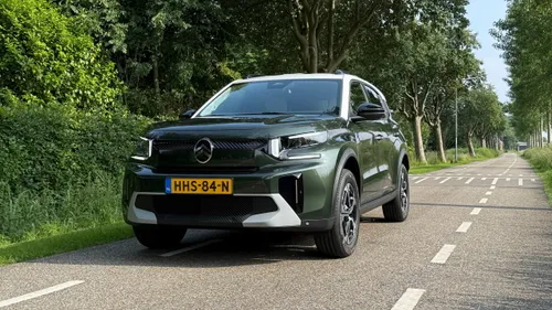 Citro&euml;n_&euml;-C3_Aircross_03