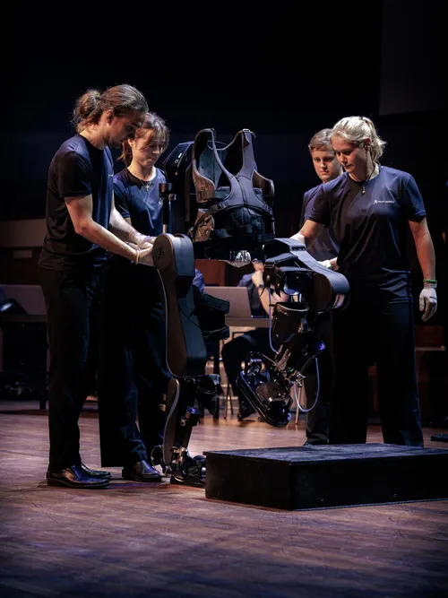 revealmarch persfotootjes 15