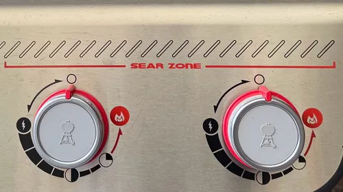 Weber_Spirit_EP-335 sear-zone