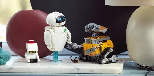 LEGO Wall-E en Eve hand